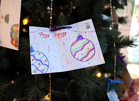 Minsk diplomatic spouses club hosts Christmas charity fair
