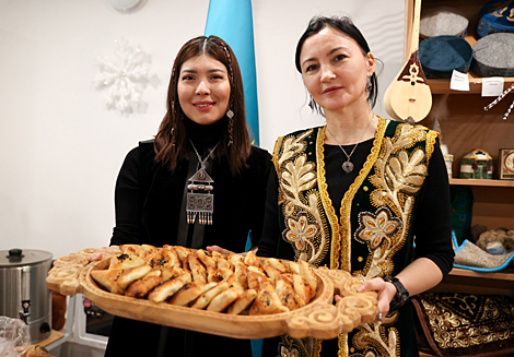 Minsk diplomatic spouses club hosts Christmas charity fair