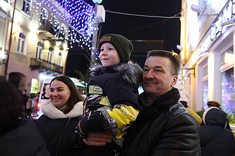 Парад Дзядоў Марозаў і Снягурачак у Гродне 