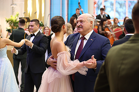 Навагодні баль для моладзі ў Палацы Незалежнасці 