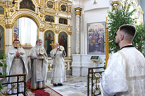 Усебеларуская малітва ў Святадухаўскім кафедральным саборы Мінска