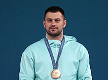 Алімпіяда-2024: Яўген Ціханцоў стаў бронзавым прызёрам Гульняў у цяжкай атлетыцы