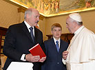 Alexander Lukashenko and Pope Francis

