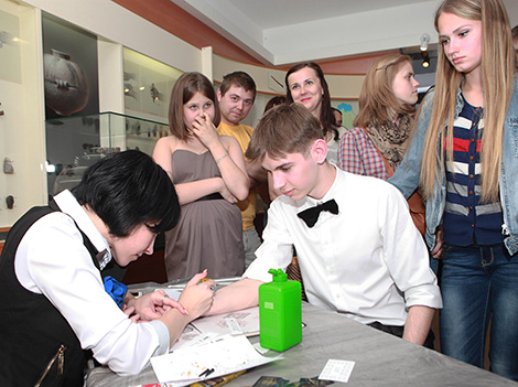 Master classes for visitors of Brest History Museum during Night of Museums 2016