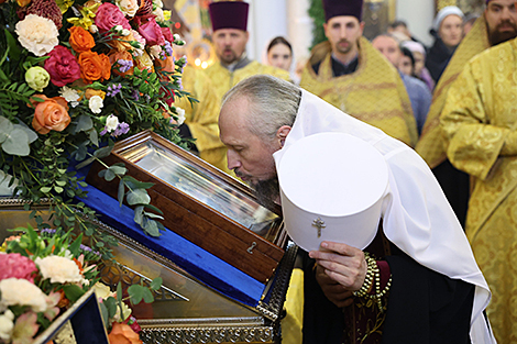 Мошчы прападобнай Ефрасінні Полацкай у Святадухаўскім кафедральным саборы Мінска