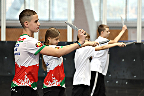 Чэмпіянат і першынство свету па спартыўным кіданні нажа ў Мінску