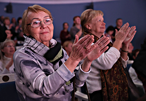 Спектакль 