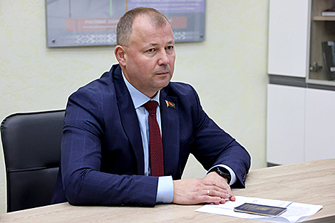 ЦВК прыняла дакументы для рэгістрацыі Аляксандра Хіжняка кандыдатам у Прэзідэнты Беларусі