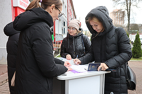 Збор подпісаў у падтрымку вылучэння кандыдатаў у Прэзідэнты Беларусі ў Віцебску