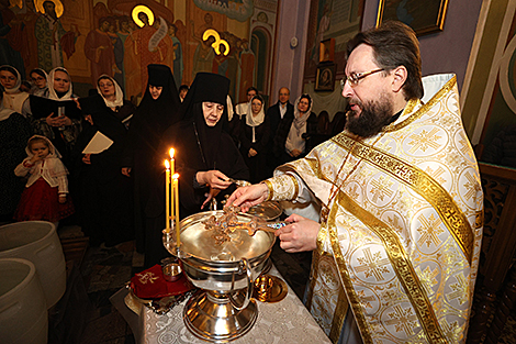 Освящение воды в Гродненском Свято-Рождество-Богородичном женском монастыре