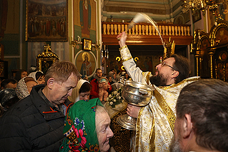 Православные верующие отмечают Крещение Господне