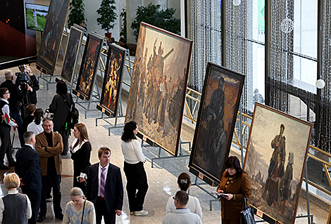 Exhibition projects in the lobby of the Palace of the Republic
