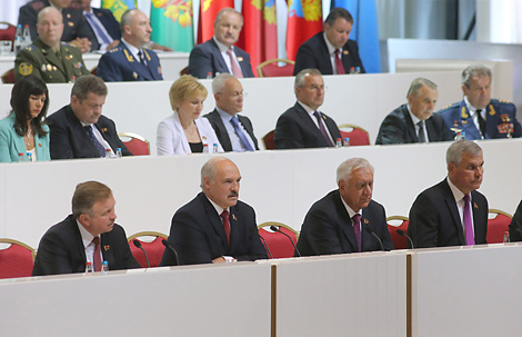 Александр Лукашенко подводит итог первого дня работы пятого Всебелорусского народного собрания