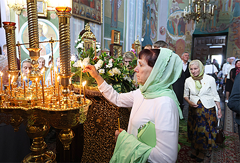 Дзень Святой Троіцы адсвяткавалі ў Гродзенскім Свята-Раства-Багародзічным жаночым манастыры