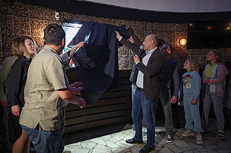 Fragments of meteorite on display in Minsk