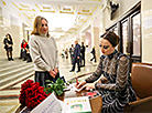 An autograph session with People's Artist of Belarus Olga Gaiko after the performance