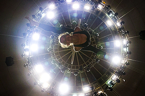 Воздушная гимнастка Белгосцирка Анастасия Коваленко во время репетиции