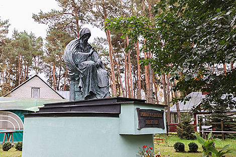 Памятник Елисею Лавришевскому