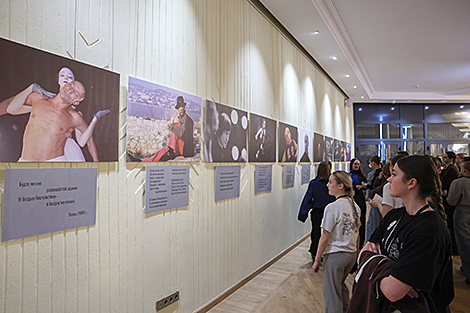 Адкрыццё фотавыставы памяці знакамітага харэографа Яўгена Панфілава