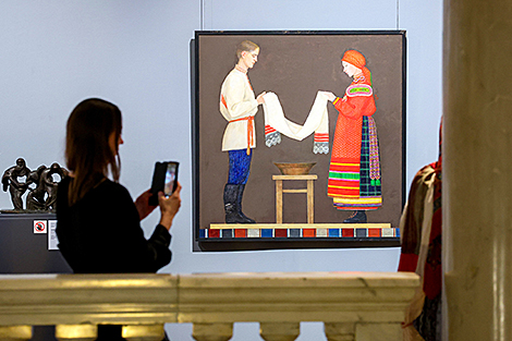 Art project “Sacred Women's Circle” on display at National Art Museum