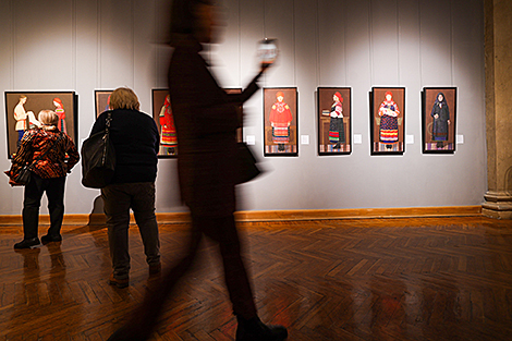 Art project “Sacred Women's Circle” on display at National Art Museum