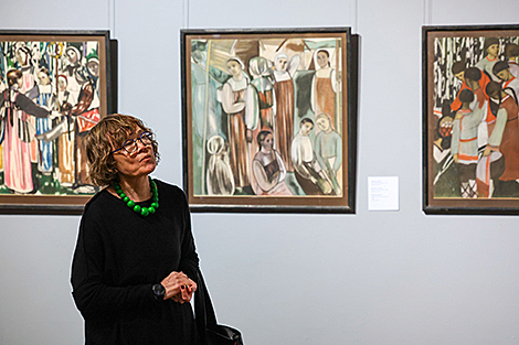 Art project “Sacred Women's Circle” on display at National Art Museum