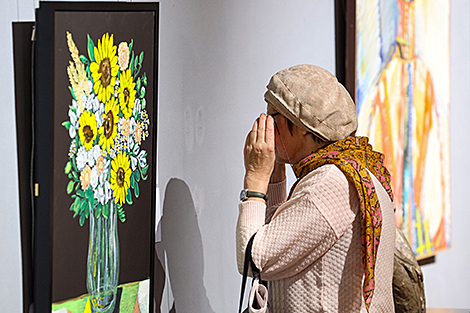 Art project “Sacred Women's Circle” on display at National Art Museum