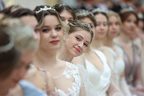 Новогодний бал для молодежи во Дворце Независимости 