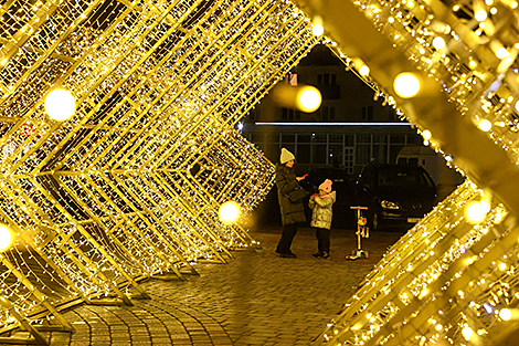 Праздничная атмосфера на улицах Бреста