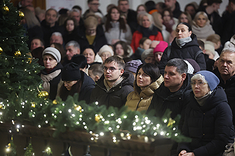Калядная служба ў Фарным касцёле Гродна