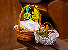 Catholics bless Easter food on Holy Saturday