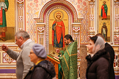 Святочнае богаслужэнне ва Усіхсвяцкім храме ў Мінску