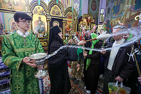 Вербная нядзеля ў гродзенскім Свята-Раства-Багародзічным мітрапаліцкім жаночым манастыры