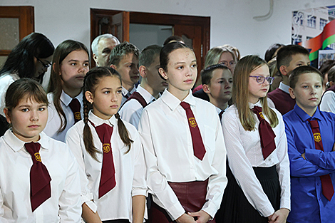 Вучні сярэдняй школы імя П.І. Клімука ў вёсцы Тамашоўка 