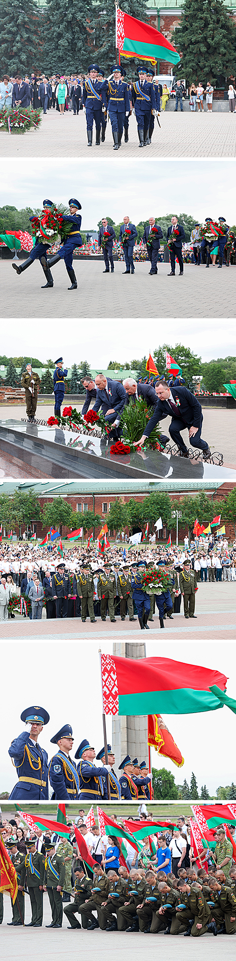 Митинг в мемориальном комплексе 