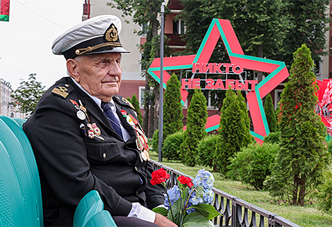 Ветеран – участник торжественного митинга у Вечного огня в Гомеле