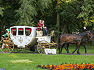 Classics at the Town Hall 2016: Baroque-style carriage in streets of Minsk