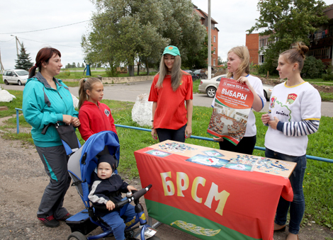 Campaigning event in Kirovsky, Vitebsk District