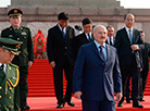 Alexander Lukashenko during the ceremony of laying a wreath at the Monument to the People's Heroes