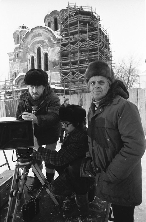 Director Viktor Turov (right) on the set of the TV version of the 
