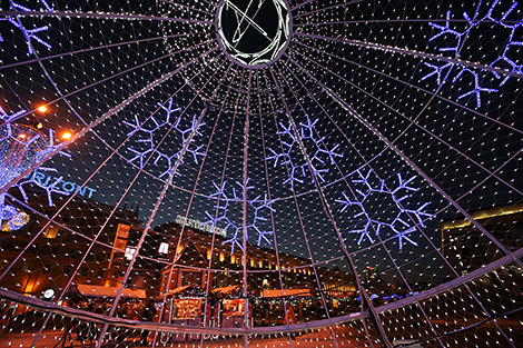 New Year lights in Oktyabrskaya Square