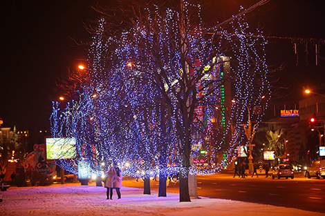 In anticipation of New Year 2017: Festive lights in Minsk