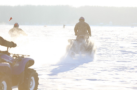 Зімовыя забавы на Мінскім моры