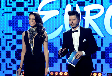 Hosts Olga Ryzhikova and Teo