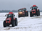 Parizh-Mosar, maiden tractor off-road rally in Belarus