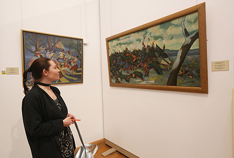 Экскурсія па выставе 