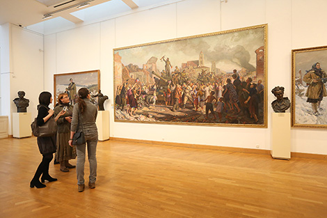 Экскурсія па выставе 