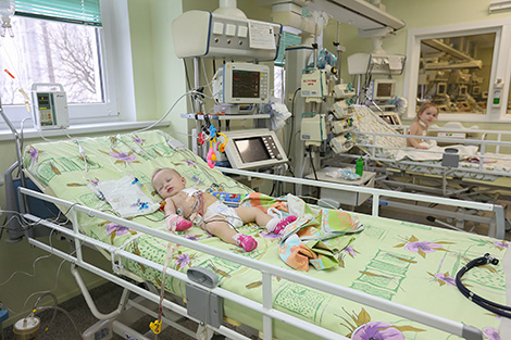 Белорусские хирурги проводят уникальные операции на детском сердце