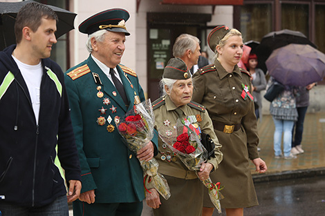 Реконструкция партизанского парада 1944 года в Минске