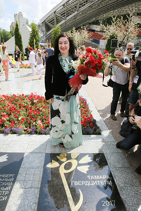 Slavianski Bazaar 2017: Tamara Gverdtsiteli’s name added to Square of Stars in Vitebsk